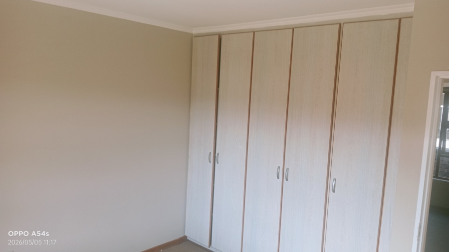 2 Bedroom Property for Sale in Hillside Free State